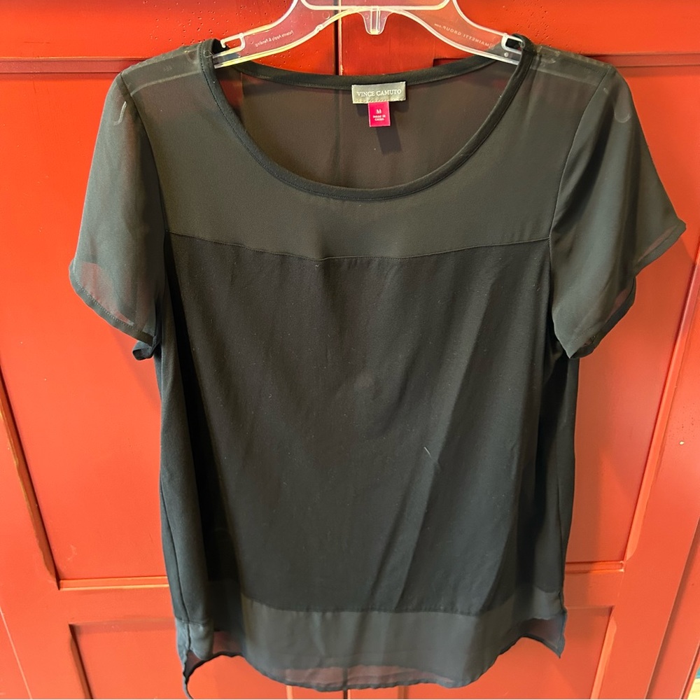 Vince Camuto Black Top - size Medium